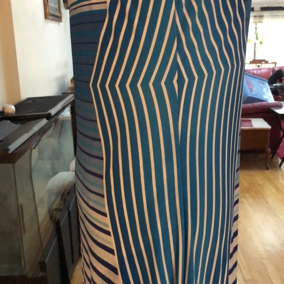 Calvin Klein size 10 blue maxi dress elongating diagonal stripe,slimming - Picture 16 of 16